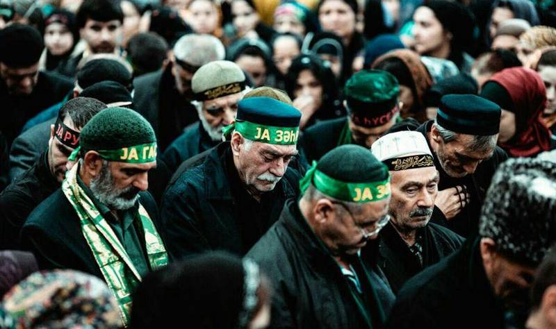 عزاداری برای امام حسین برای کودکان مناسب نیست! عزاداری برای امام حسین برای کودکان مناسب نیست!