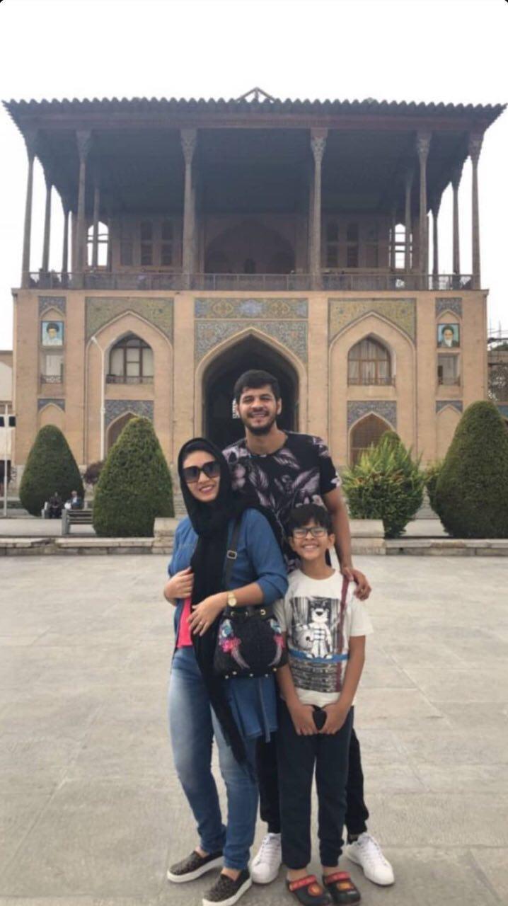 تصاویری از اصفهان‌گردی کی‌روش و خانواده