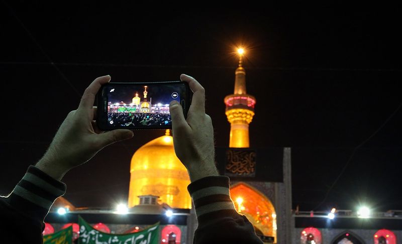 حرم رضوی غرق در عزاست/حضور خیل عظیم عزاداران در مشهد مقدس حرم رضوی غرق در عزاست/حضور خیل عظیم عزاداران در مشهد مقدس