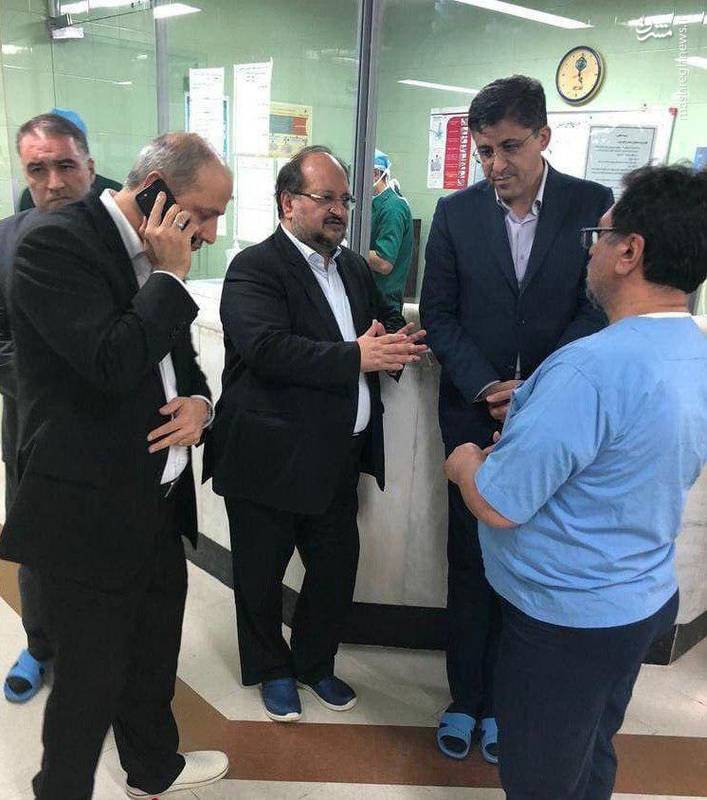 عکس/ حضور شریعتمداری در بیمارستان عکس/ حضور شریعتمداری در بیمارستان