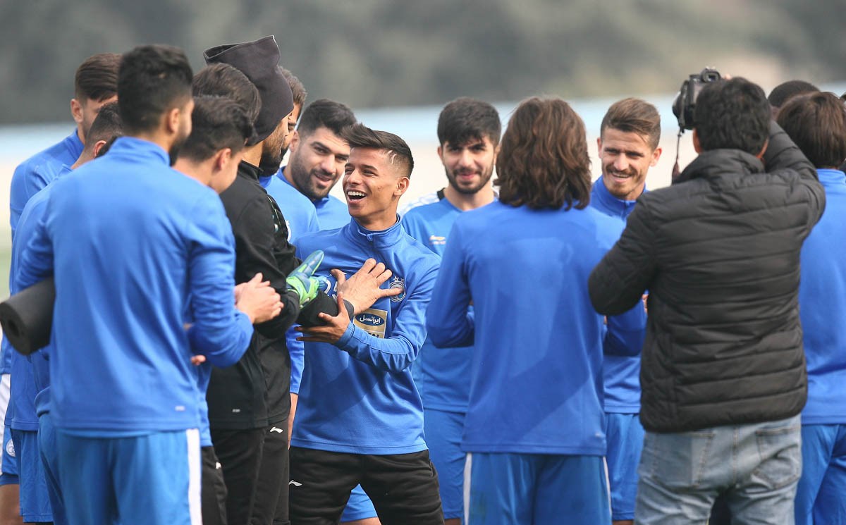 تمرین استقلالی‌ها در هوای آلوده+عکس