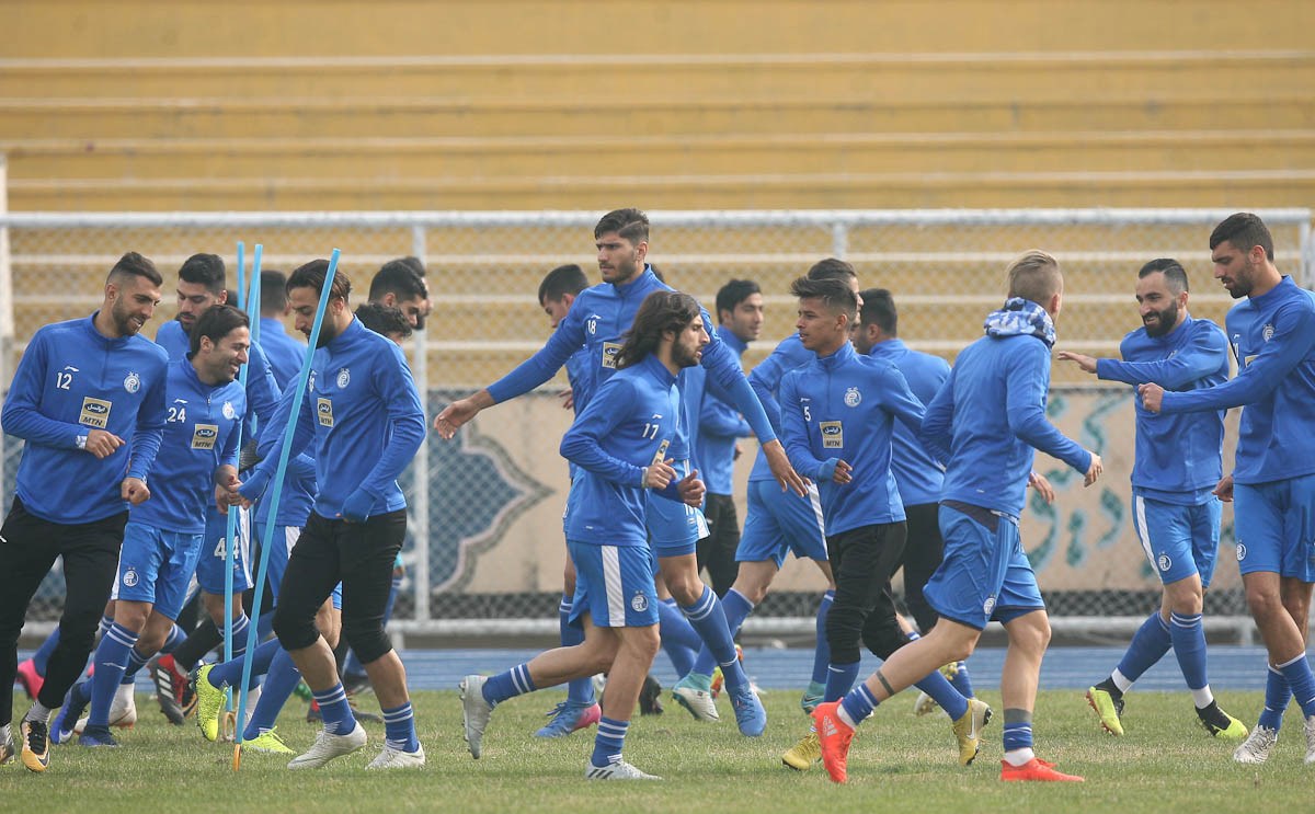 تمرین استقلالی‌ها در هوای آلوده+عکس