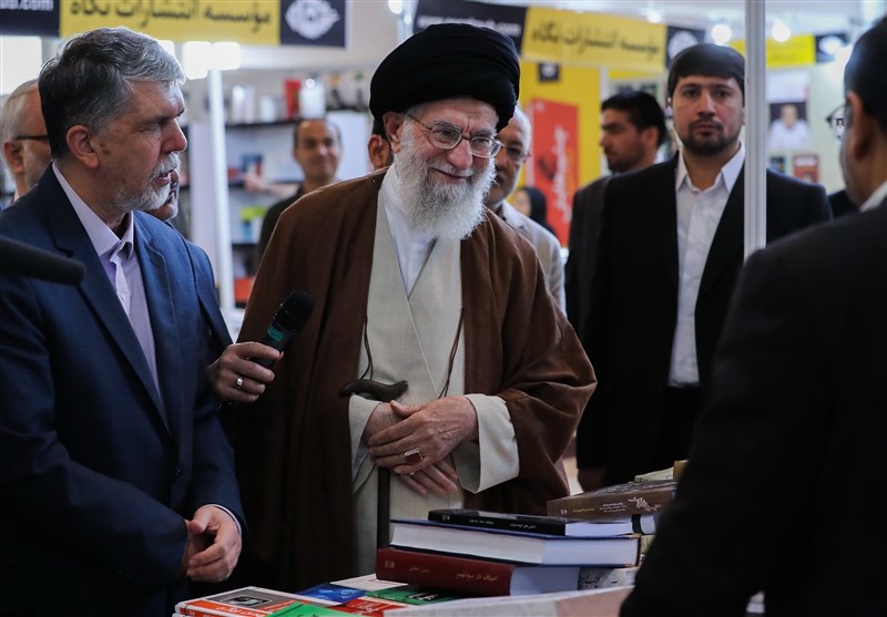 بازدید رهبر معظم انقلاب از نمایشگاه بین‌المللی کتاب تهران