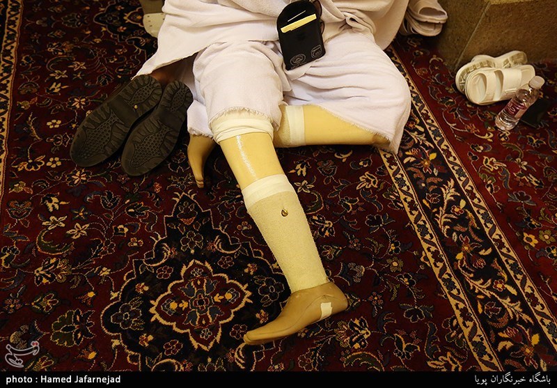 عکس/ شوق طواف با دوپای مصنوعی