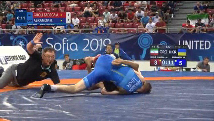 خشم توکلیان علیه کشتی‌گیر خطاکار: گمشو!