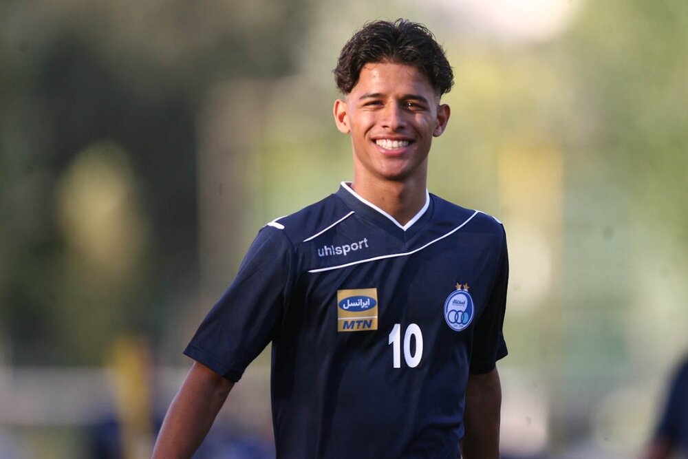 ۱۰ استقلال بالاخره به قائدی رسید+عکس ۱۰ استقلال بالاخره به قائدی رسید+عکس