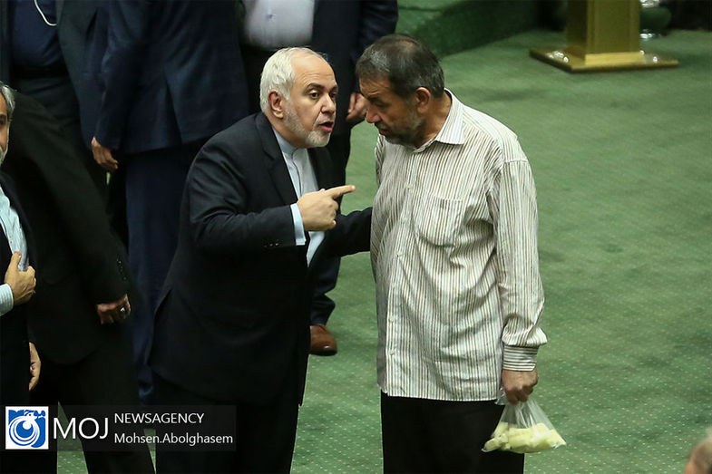 ماجرای یک عکس جنجالی نماینده مجلس+عکس