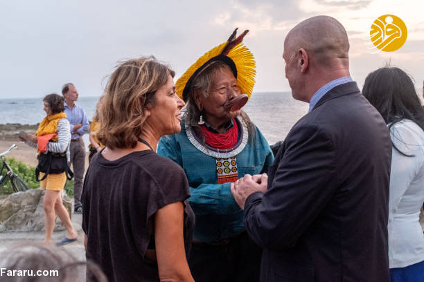 وقتی روحانی با یک رهبر سرخپوست اشتباه گرفته شد+عکس وقتی روحانی با یک رهبر سرخپوست اشتباه گرفته شد+عکس