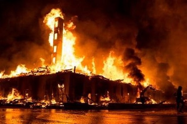 موج اعتراضها در ایالت مینه سوتا ، نیویورک و مینیاپولیس آمریکا به خشونت پلیس +فیلم موج اعتراضها در ایالت مینه سوتا ، نیویورک و مینیاپولیس آمریکا به خشونت پلیس +فیلم